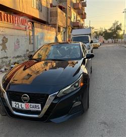 نيسان ألتيما